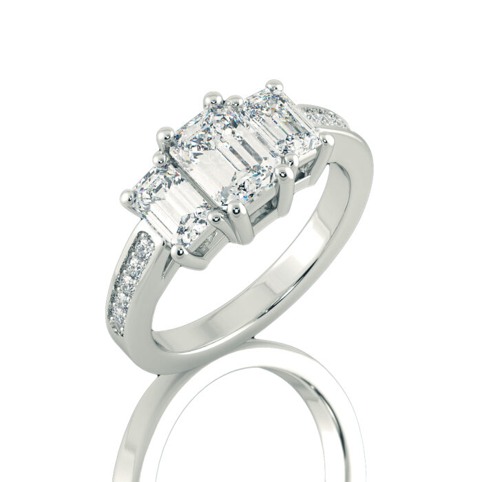 טבעת שלושה יהלומים אמרלד