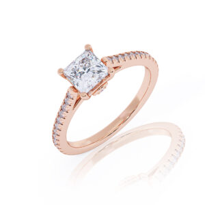 טבעת אירוסין יהלום פרינסס "אביב"