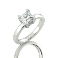 טבעת סוליטר קושן מעבדה "טאי"