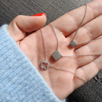 שרשרת ריבוע קטן