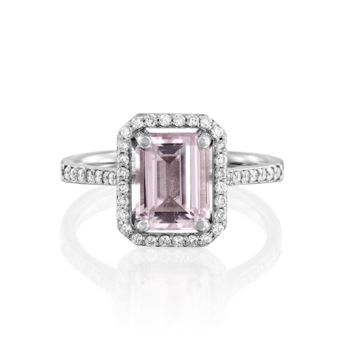 טבעת מורגנייט קושן ויהלומים