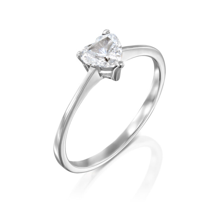 טבעת סוליטר יהלום לב "ונוס"