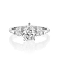 טבעת מורגנייט קושן ויהלומים