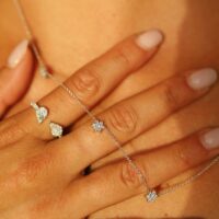 שרשרת חמישה פרחים