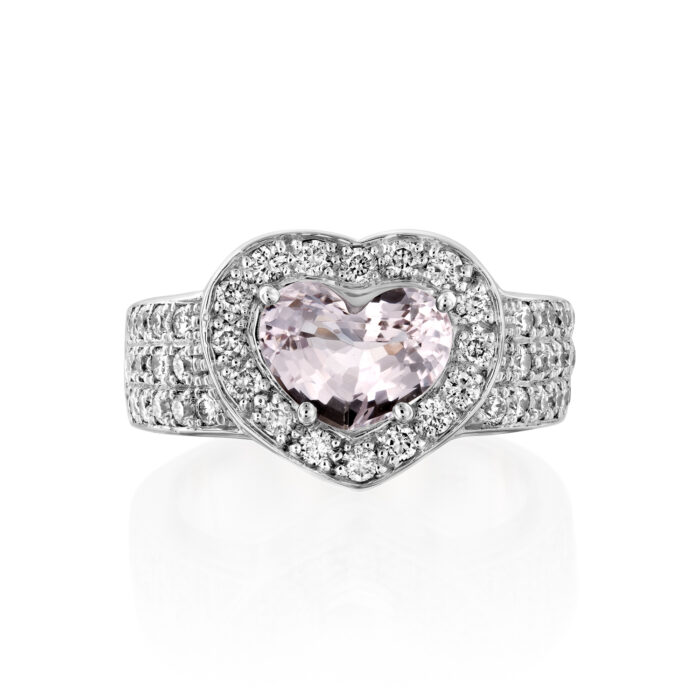 טבעת זהב 18 קראט עם אבן מורגנייט ורודה ויהלומים