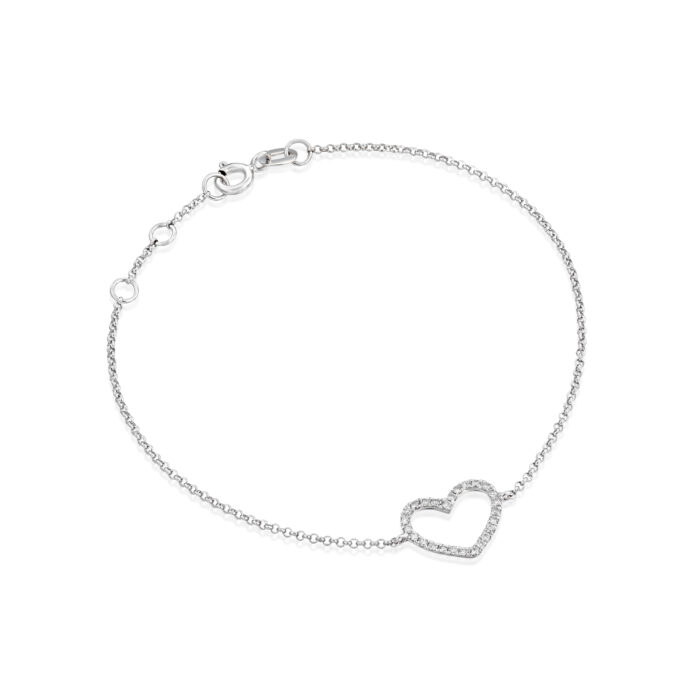 רוזנבאום תכשיטים שורשיה של רוזנבאום ניטעו בשנת 1974, כחברה יצרנית, אשר מקפידה על איכות יצור ועיצוב מהגבוהים ביותר. ניסיון של שנים רבות, ייצב את המשפחה כמובילת טרנדים ומשפיעה על שווקים מקומיים ובינלאומיים. שמנו לעצמנו כמטרה, לחבר בין ההיסטוריה והנצחיות שהיהלום מייצג, לסיפור האישי של כל אחת ואחד מקהל לקוחותינו. אנו עוטפים את חווית השירות והקניה בידע ובניסיון ומייצרים את החלום והרעיון של כל לקוחותינו, לכדי תכשיט בעל ערך, שקרוב לליבם. רוזנבאום מתגאה בעיצובים היצירתיים והמיוחדים במינם, היוצאים תחת ידיה. כמו כן המגוון הרחב של העיצובים וטכניקות הייצור, מאפשרים להתאים או לייצר כל תכשיט לסיפור ולתקציב, יחדיו. רגע של פעם בחיים צמיד יהלומים לב פתוח "אלמה"