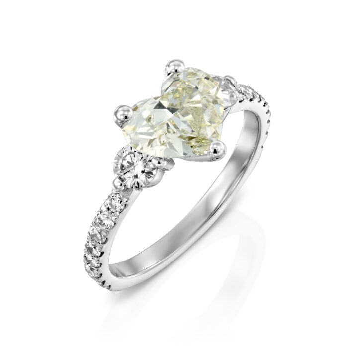 טבעת אירוסין יהלום לב צהוב "ניבר"