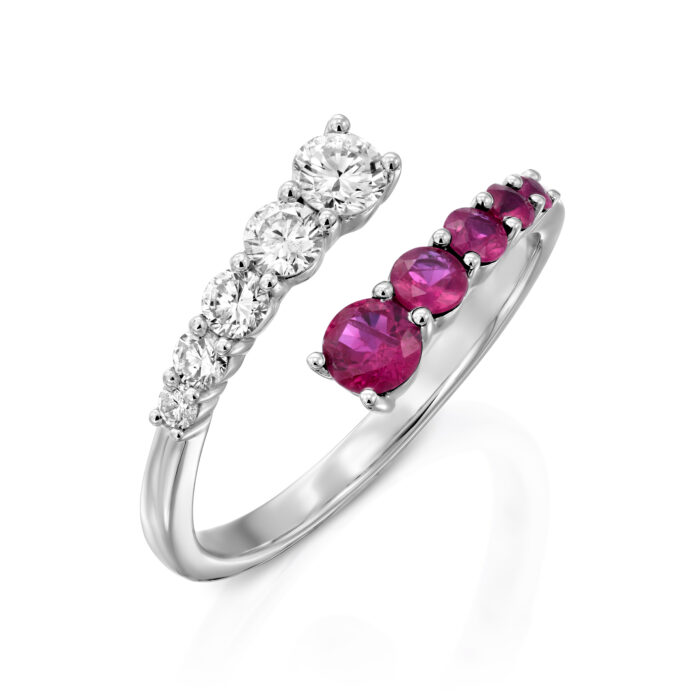 טבעת יהלומים ורובי ״ריצ׳י״