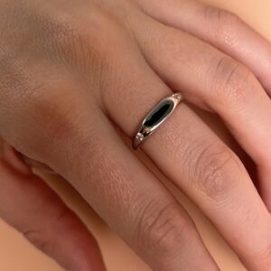 טבעת חותם חריטה אישית יהלומים "לינוי"