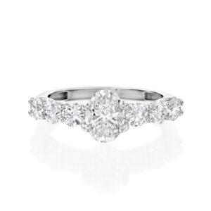 טבעת אירוסין יהלום אובל ״אדווה״